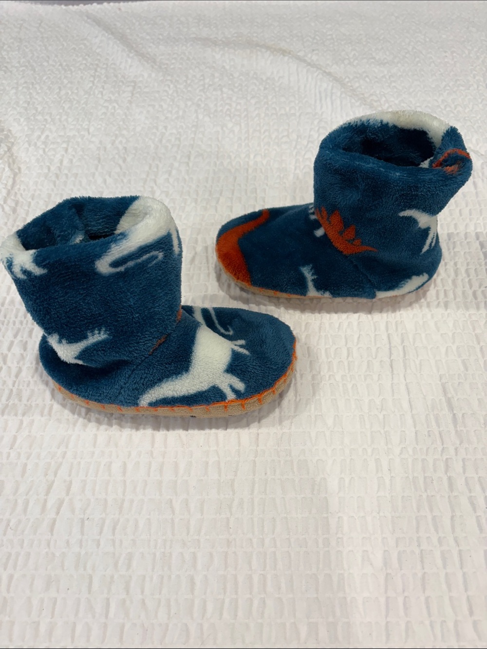 Hatley Cozy Fleece Dinosaur Toddler Slippers 
Size S (5-7)